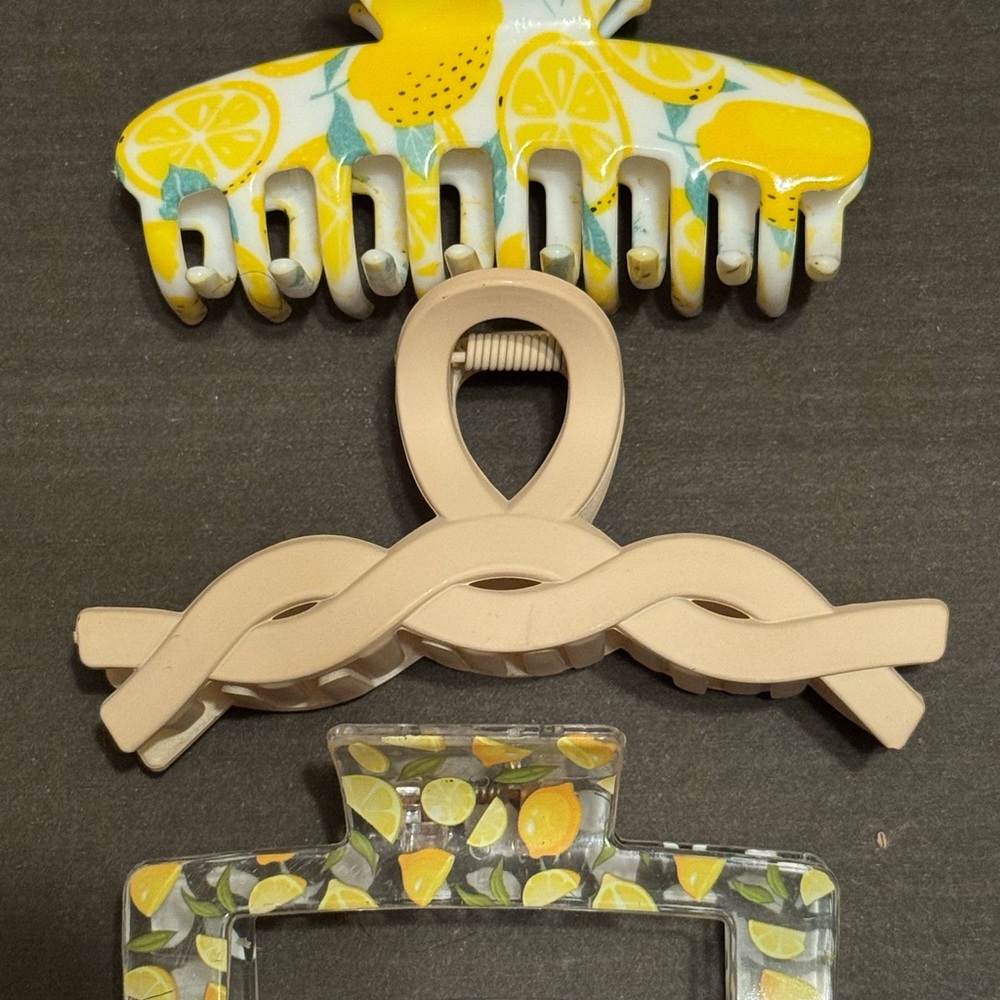 Set of 3 Claw Clips - Lemons , White and Beige